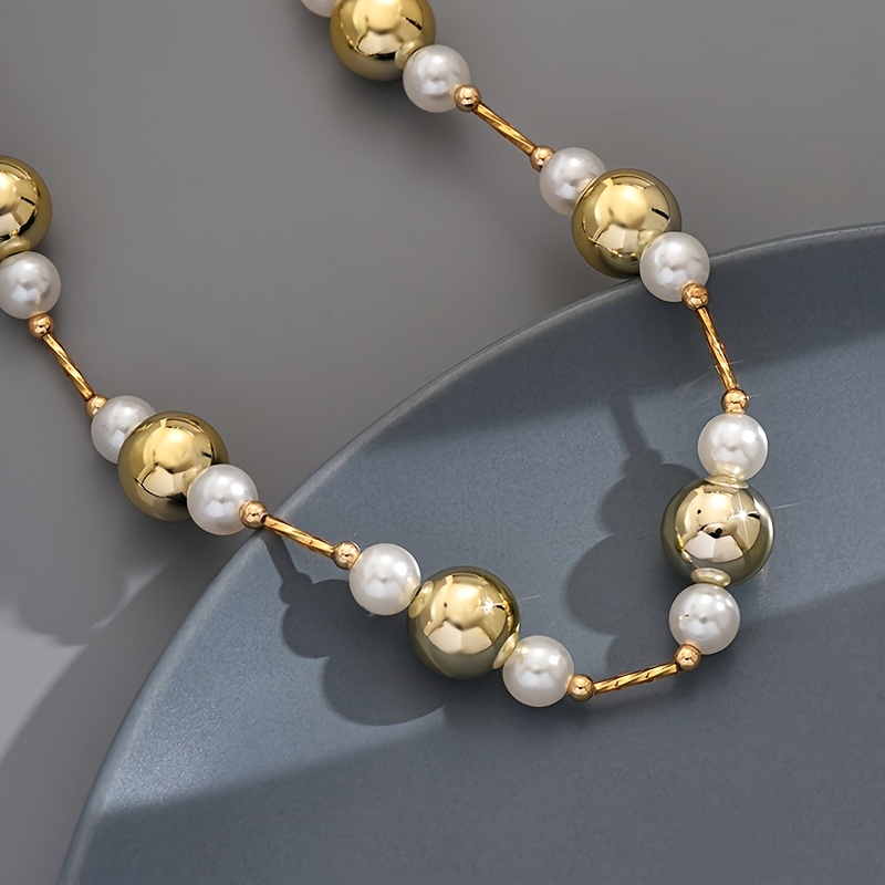 Women's Retro Fashion Imitation Pearl Chain Pendant Necklace